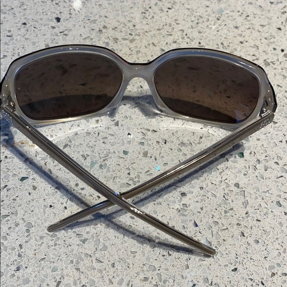 Fendi sunglasses - Picture 5 of 9